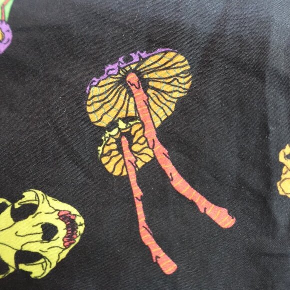 Modest Mouse Mens Shirt Med Black Short Sleeve All Over Print Critters mm - Picture 9 of 9